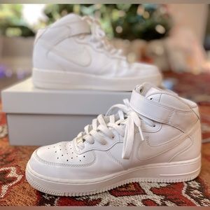 Nike Men’s Air Force 1 ‘07 Mid White Casual Basketball Shoes Sneakers Size 8.5